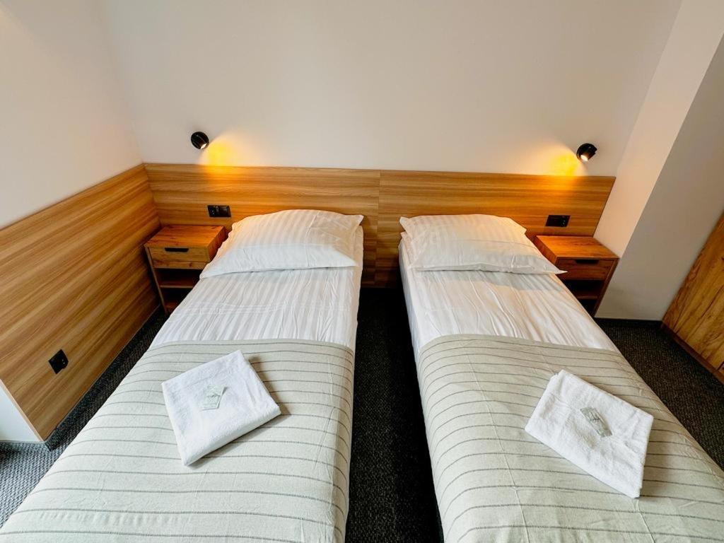 Hotel Czerwone Korale Cielimowo Εξωτερικό φωτογραφία