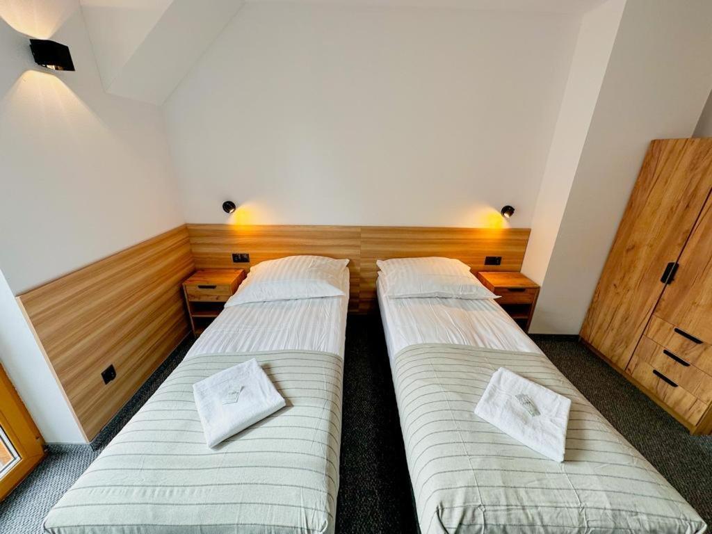 Hotel Czerwone Korale Cielimowo Εξωτερικό φωτογραφία