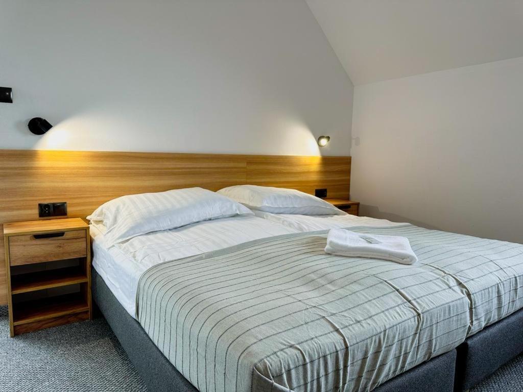 Hotel Czerwone Korale Cielimowo Εξωτερικό φωτογραφία