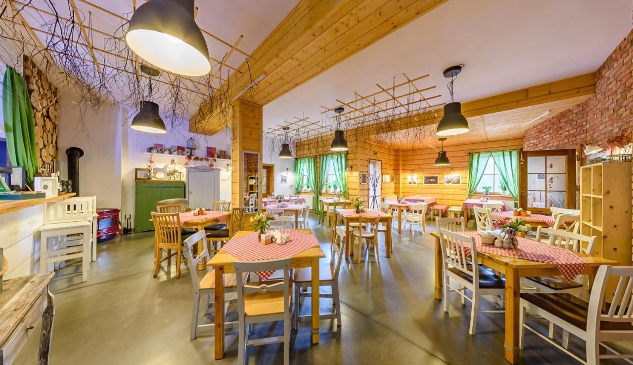 Hotel Czerwone Korale Cielimowo Εξωτερικό φωτογραφία