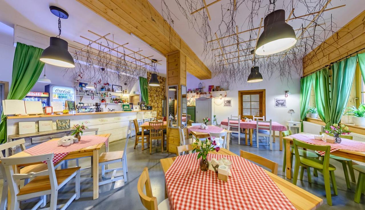 Hotel Czerwone Korale Cielimowo Εξωτερικό φωτογραφία